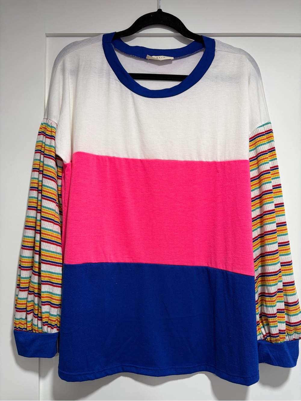 Entro Women’s Colorblock Long-Sleeve Top